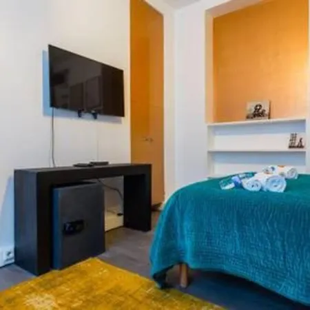 Appartamento In The Heart Of Republique Parigi