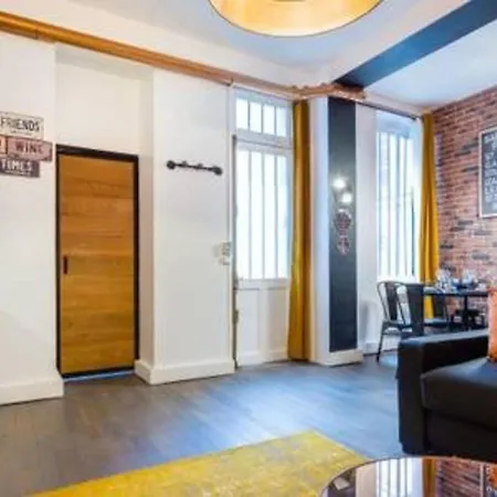 Apartment In The Heart Of Republique Paris